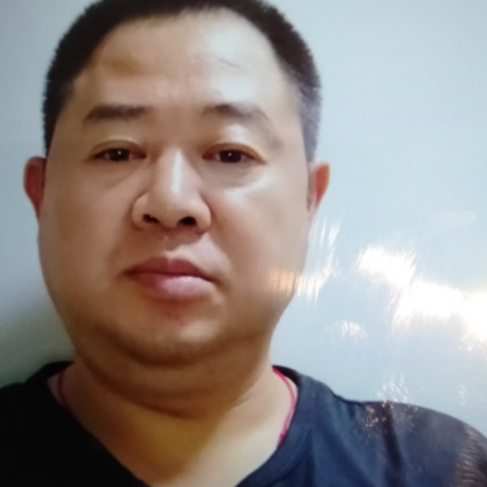 邓永国的照片