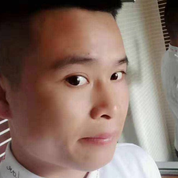 杨咩咩√的照片