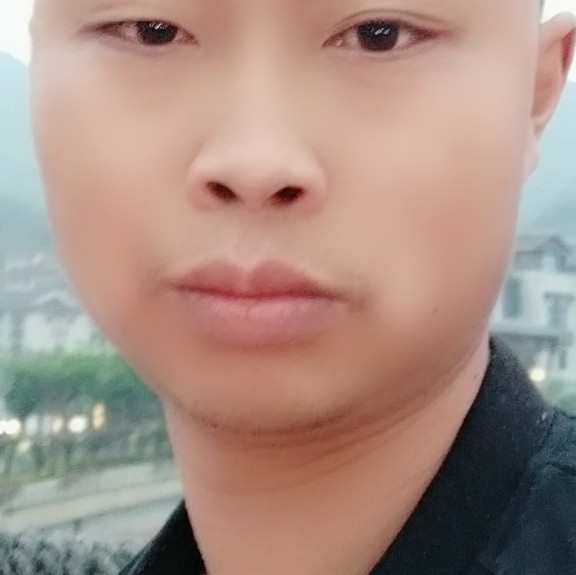 独寂扯保温杯的照片