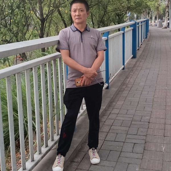 义气回眸橘子的照片