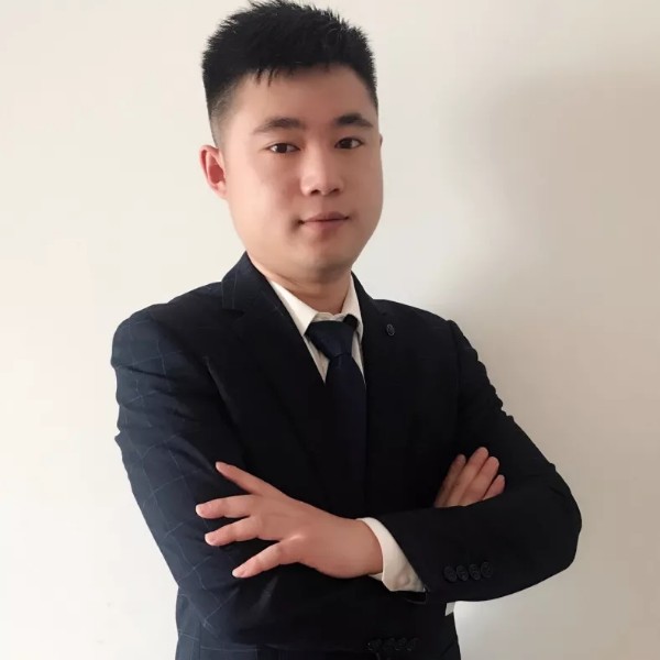 魔镜回眸激动的照片