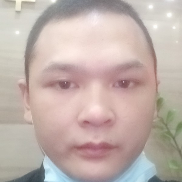 张腾友的照片