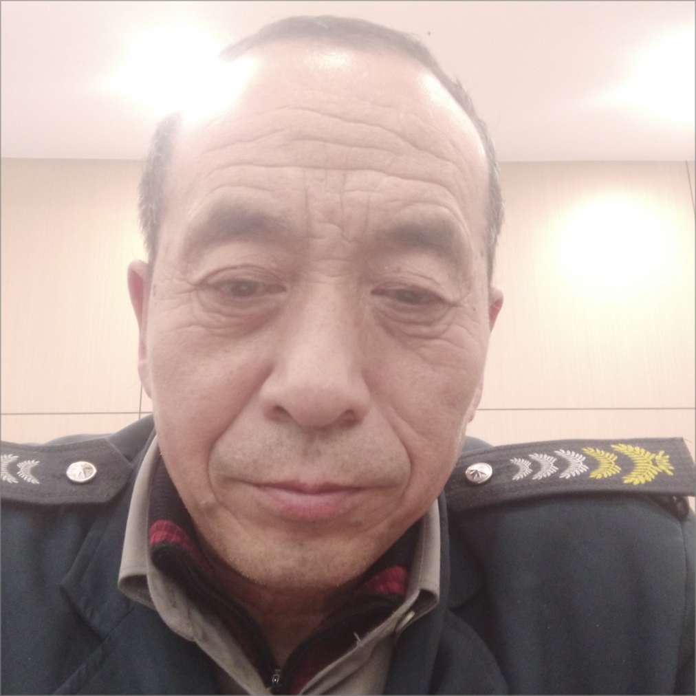 左世华的照片