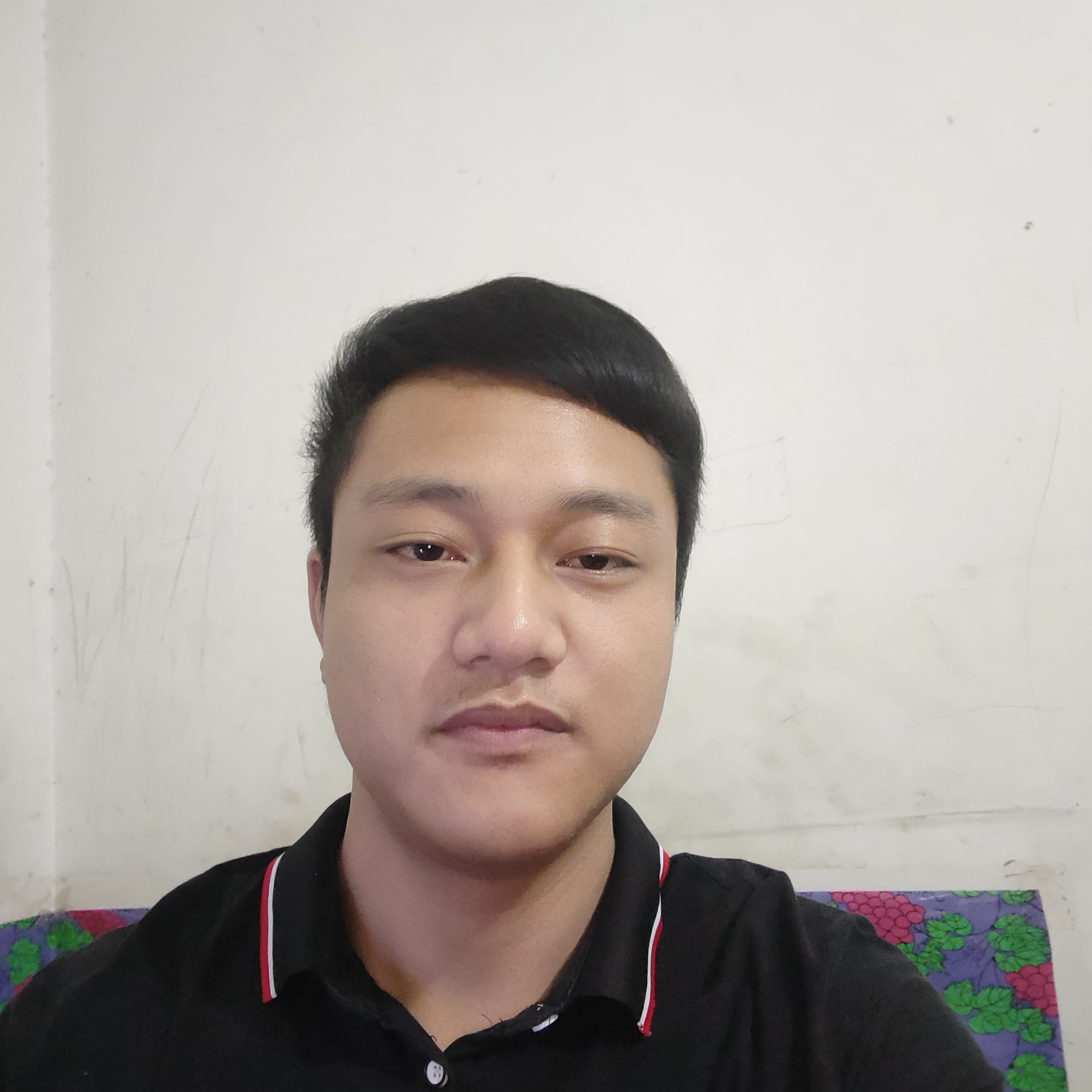 高山的留胡子的照片
