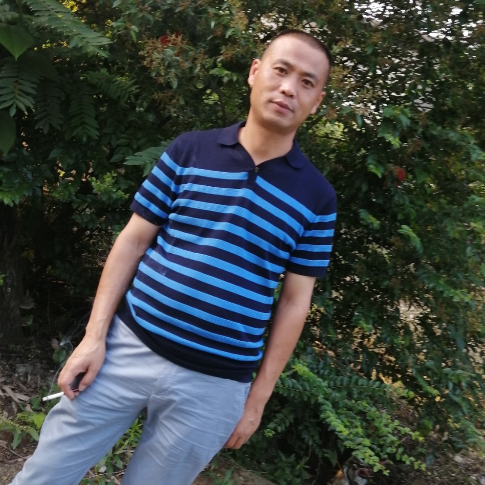 凉城深拥冷静的照片