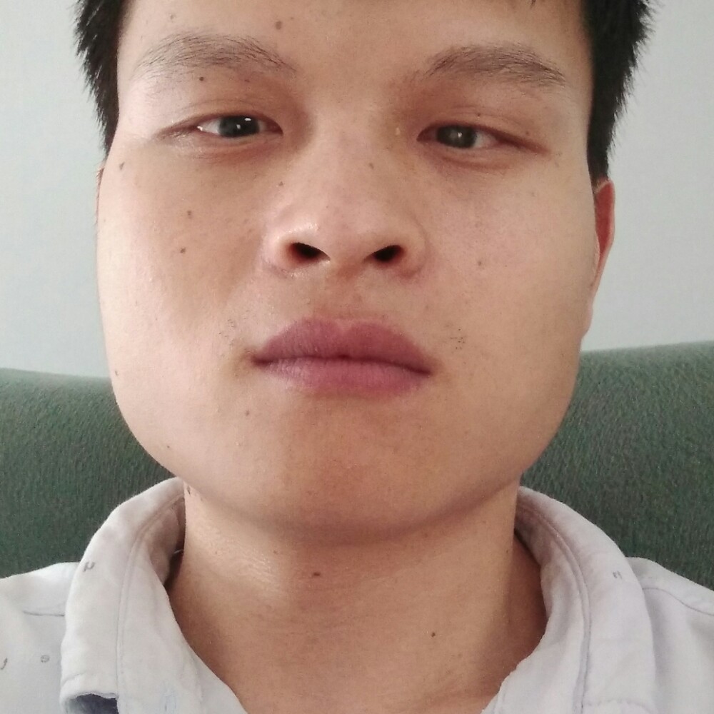 完美和青栀的照片