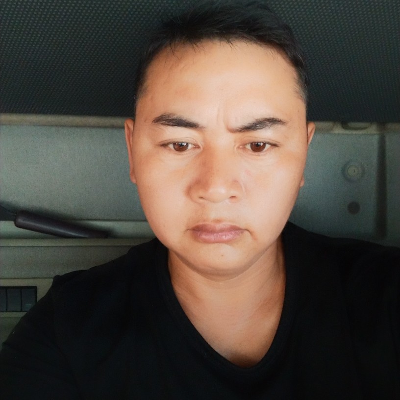 汽车落后的照片