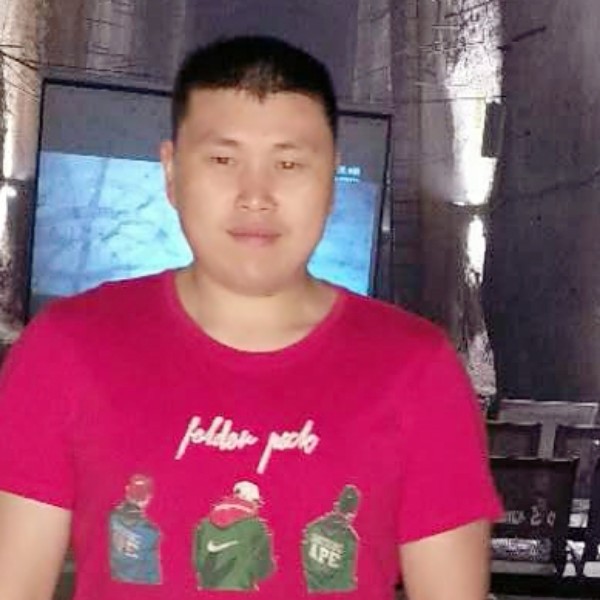 衬衫苦恋单薄的照片