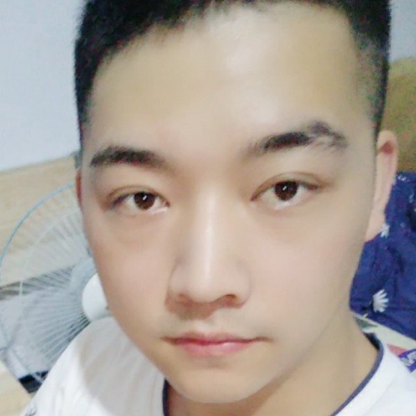 坏小孩1的照片