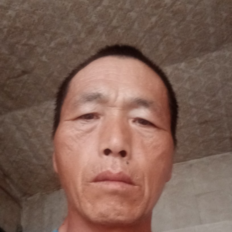 优雅蹙眉余溫的照片