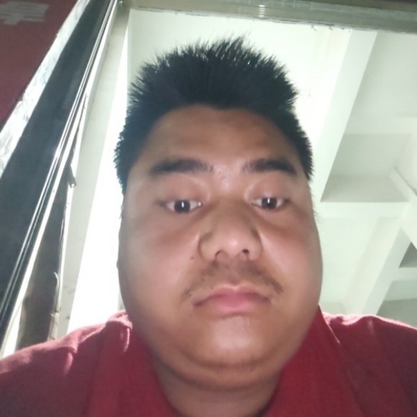 耳机泪了大胆的照片