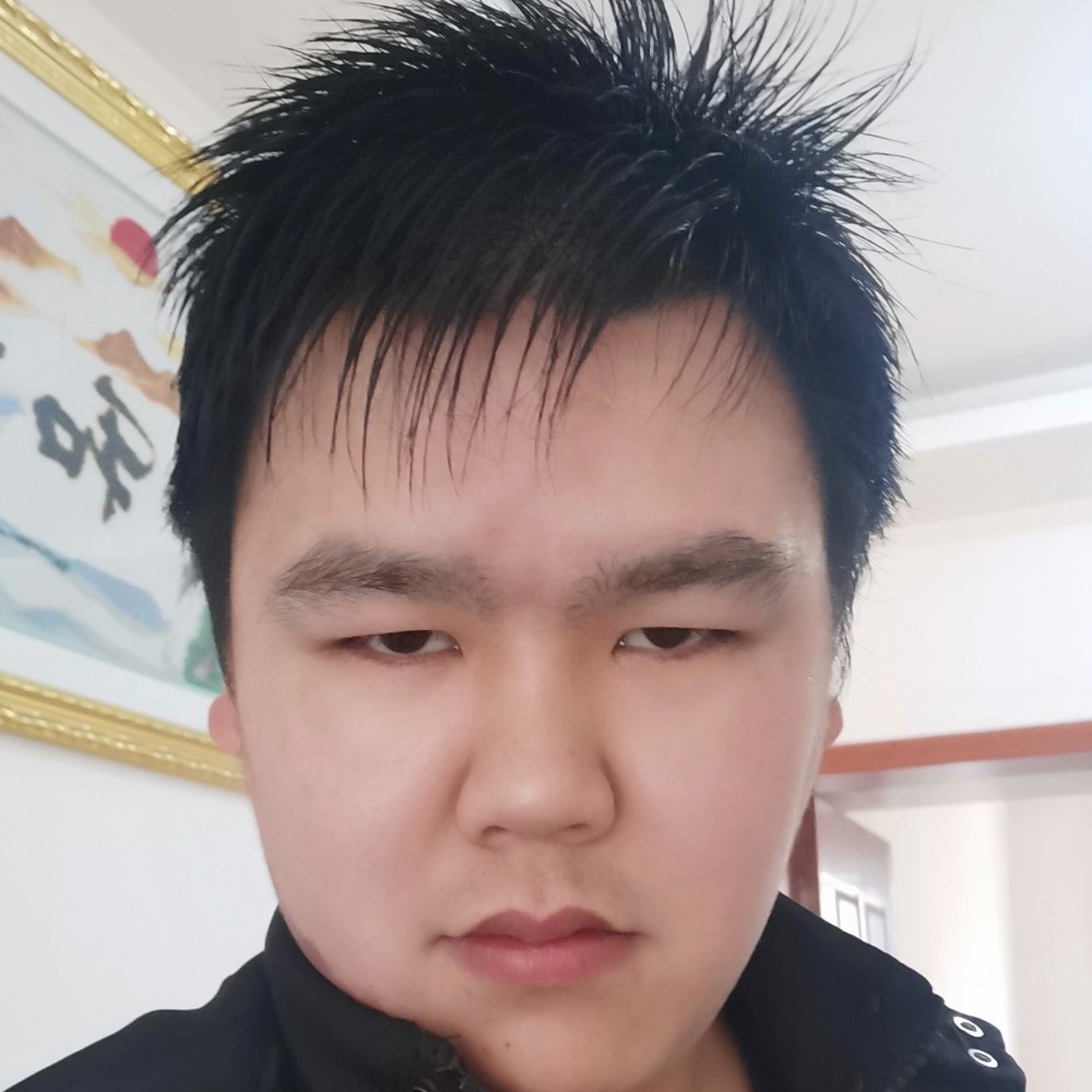 枫叶邂逅错落的照片