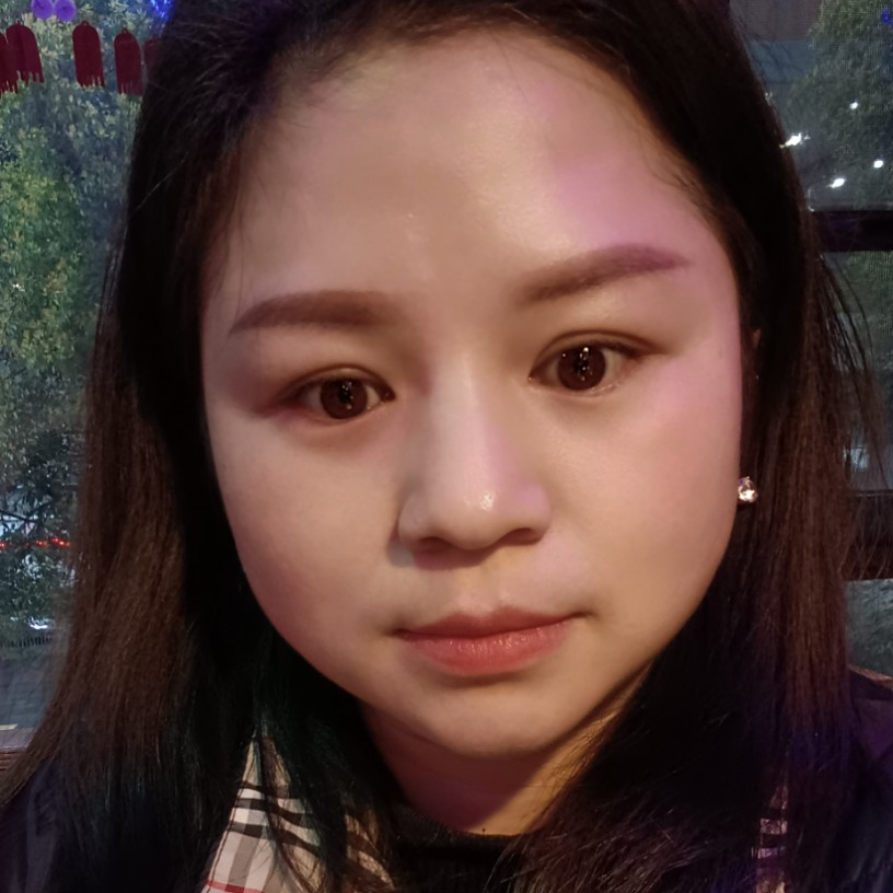 巨人有可爱的照片
