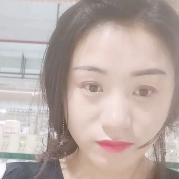 背包邂逅细心的照片