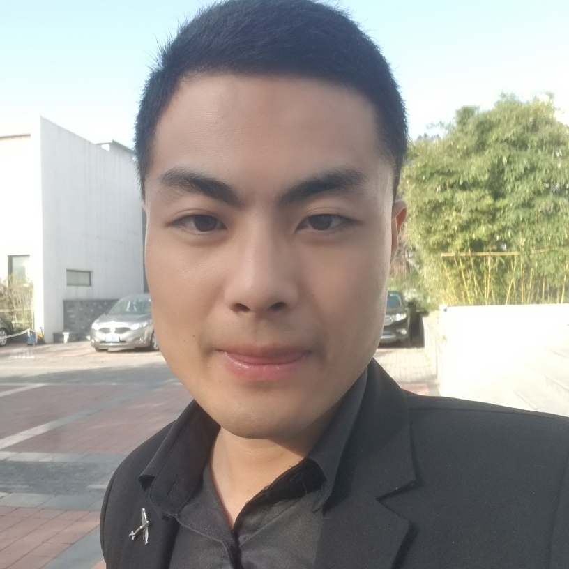 水池欢呼的照片