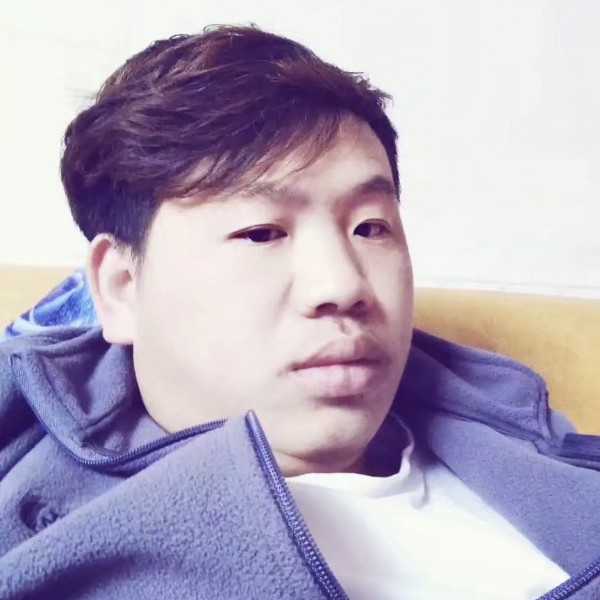 顺利说小松鼠的照片