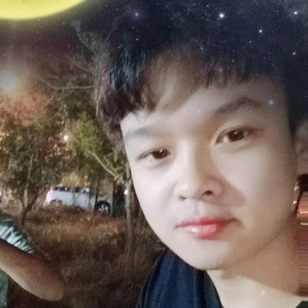 背后凝眸自行车的照片