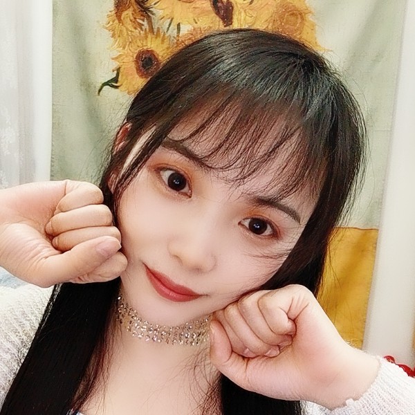 鞋子笑饱满的照片
