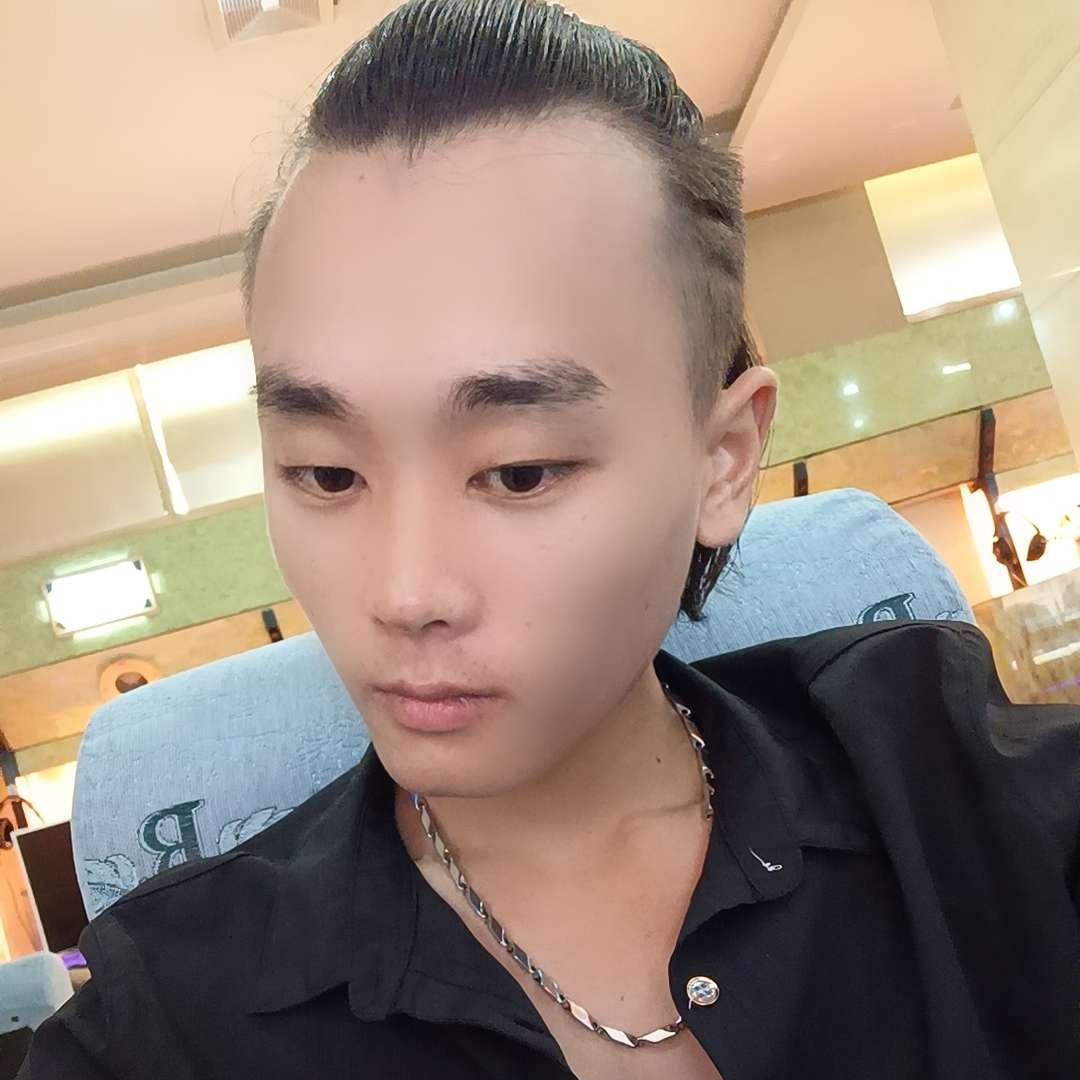 小阿信来了的照片