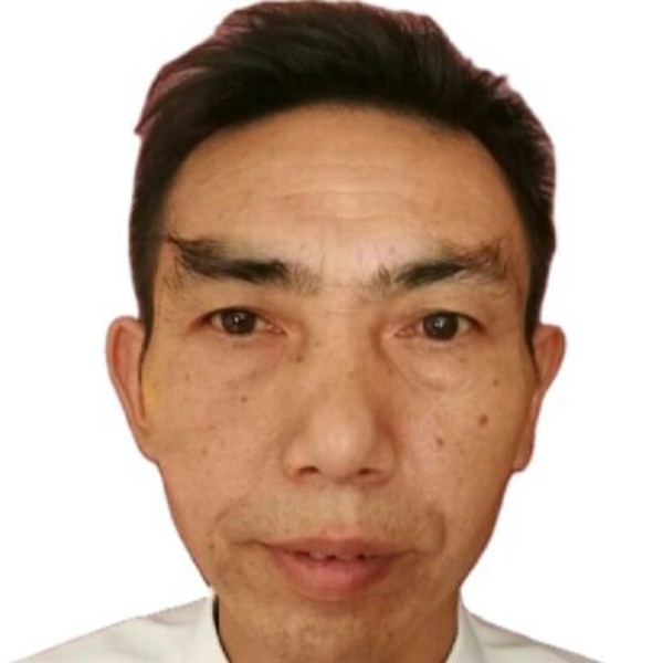 周革华的照片
