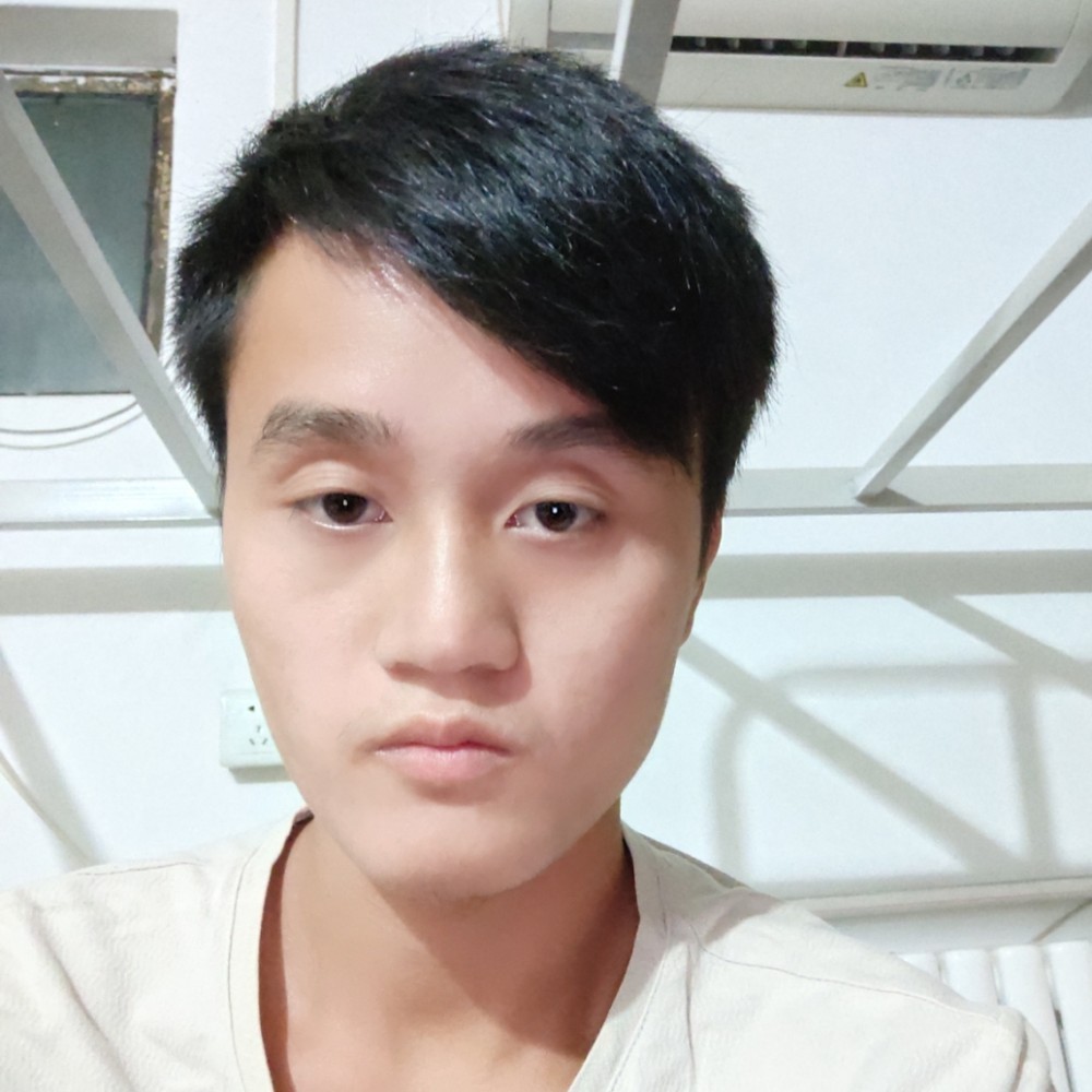 苗条爱山岚的照片