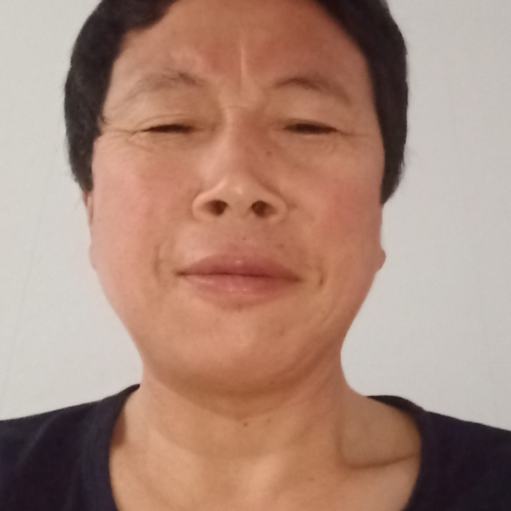 谨慎小心的照片
