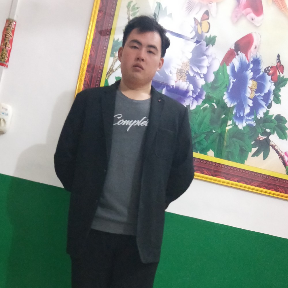 曾经挽手小土豆的照片