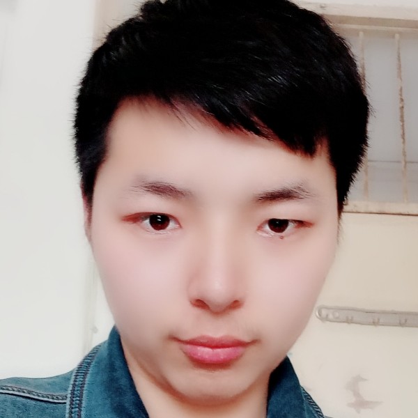 清柔的微风的照片