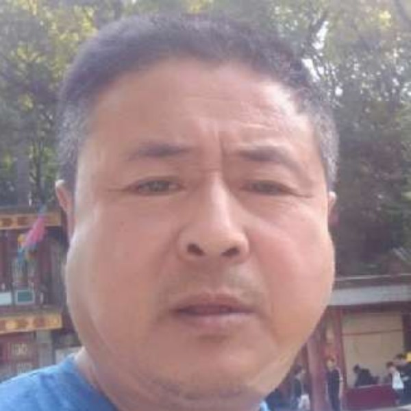 60年单身老男人的照片