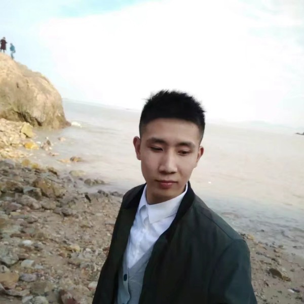 枕边人丶的照片