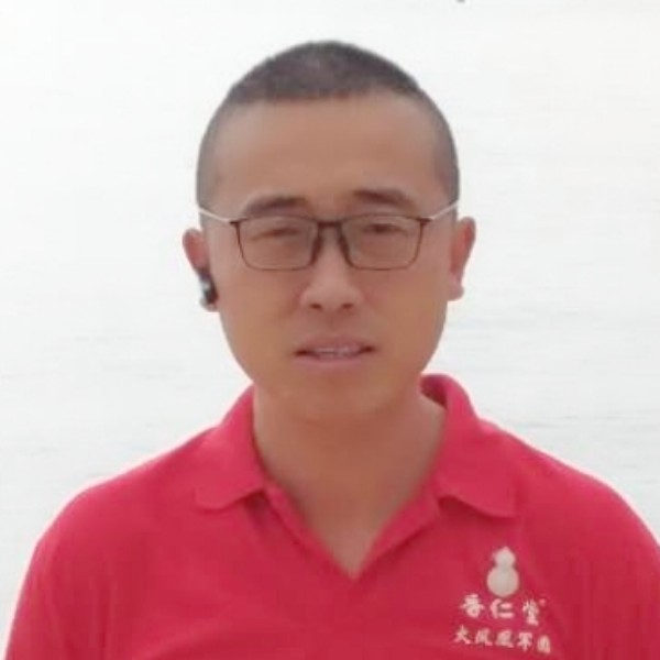 情动专一的照片