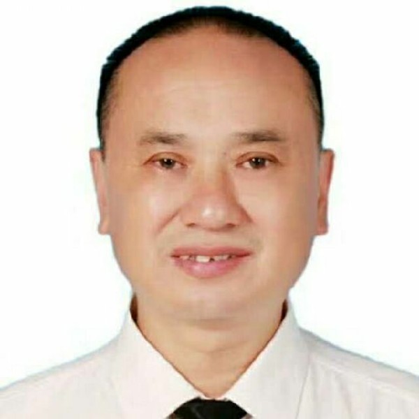 尊云和明理的照片