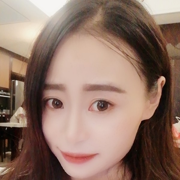 迅速踢胡萝卜的照片
