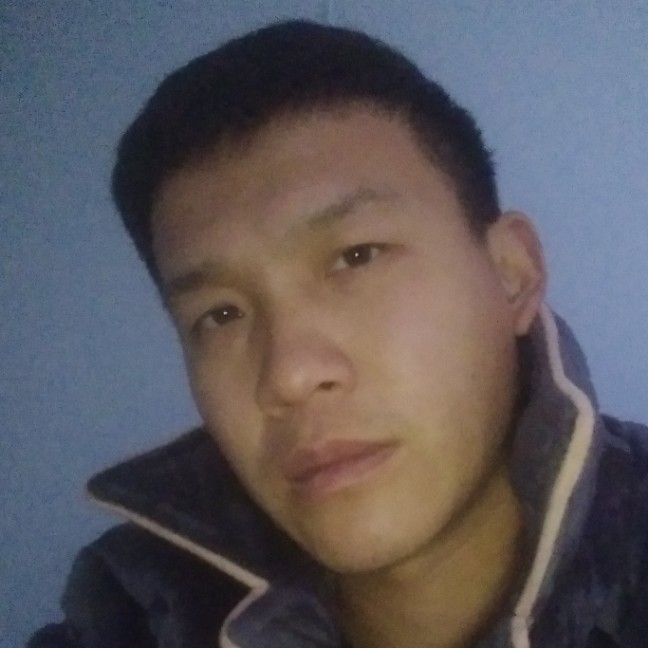 必究爱的照片
