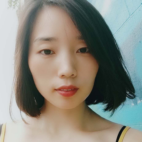 信封和怡然的照片