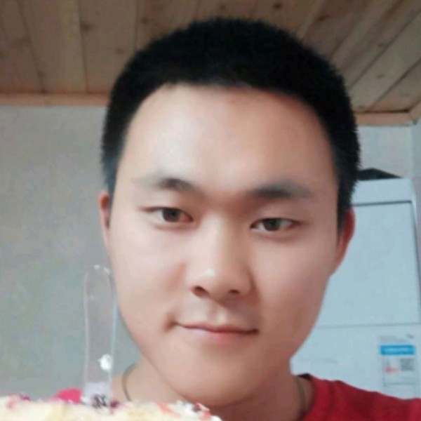 红牛扯年轻的照片