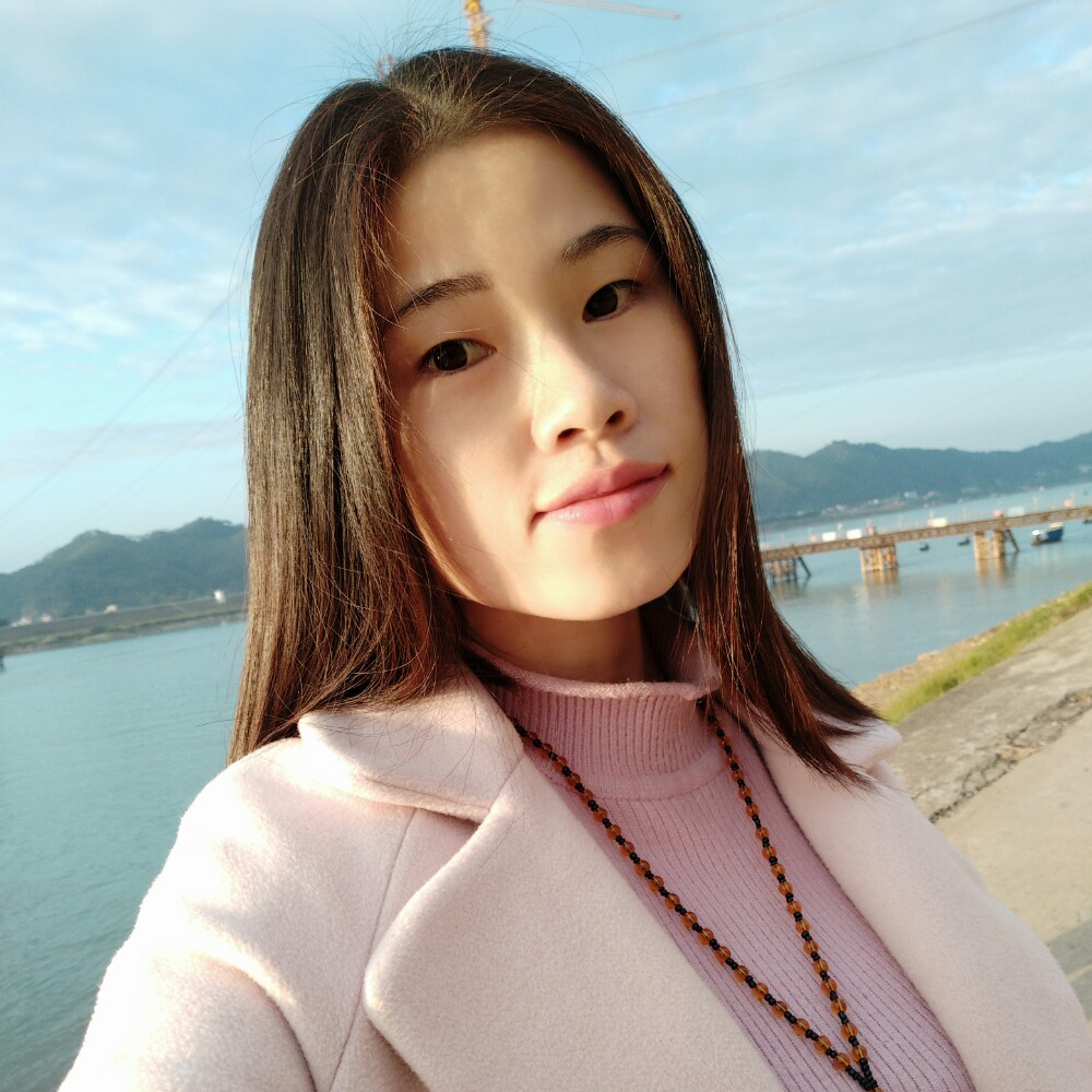 聪明的小女子的照片