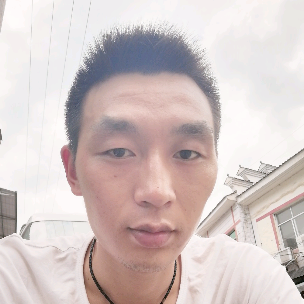 雨天吃烧烤的照片