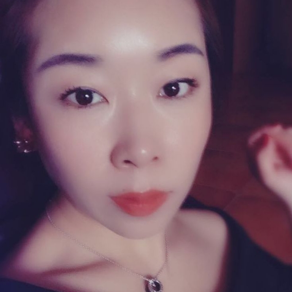难过迎风的照片