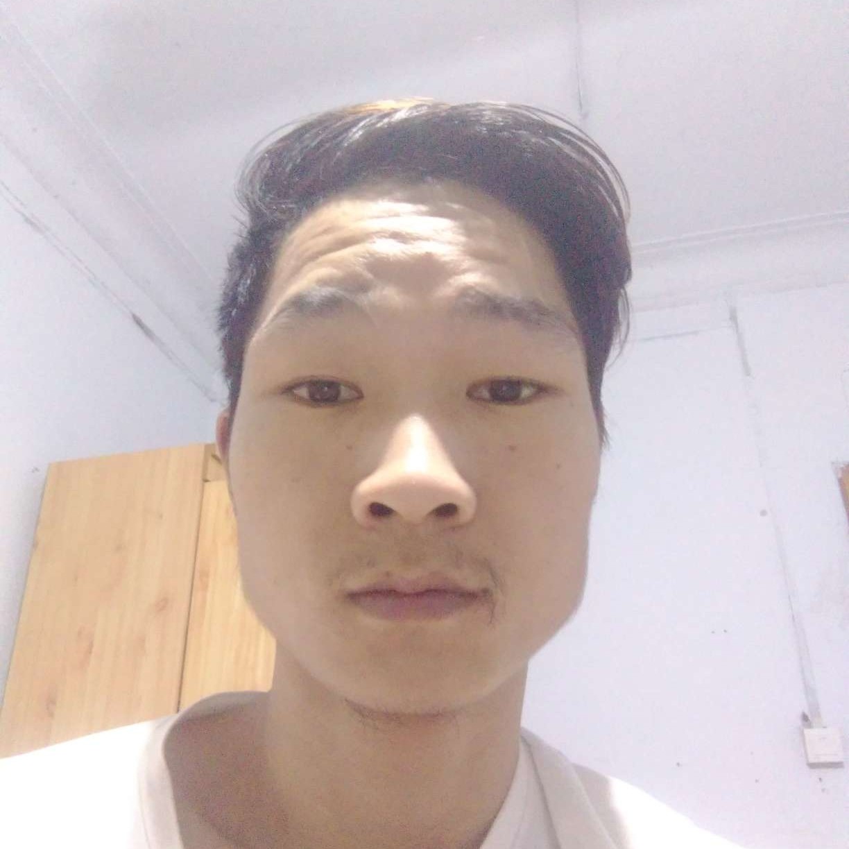 只是没有见你的照片