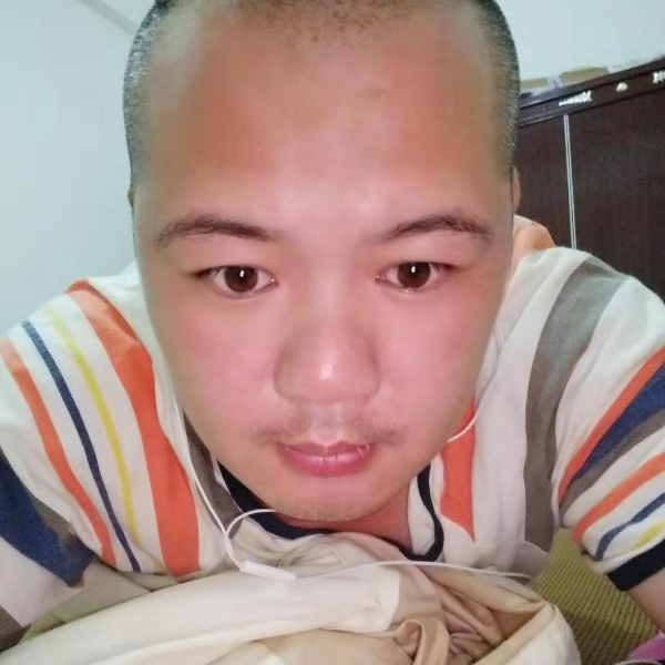 苛樂的照片