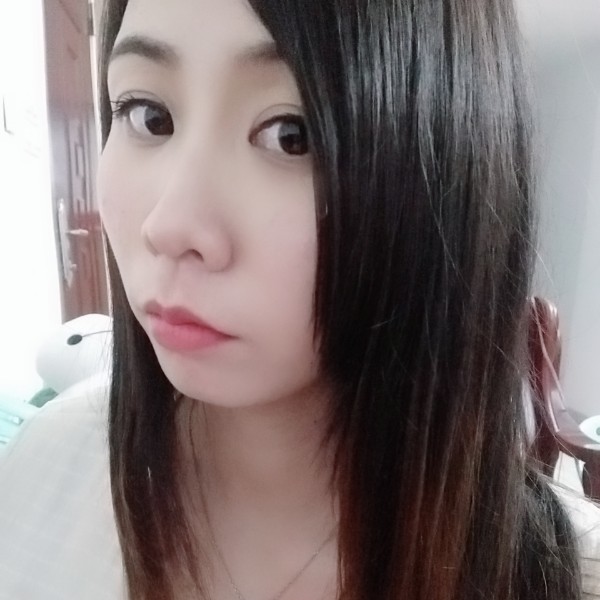 高冷无情的珊珊的照片