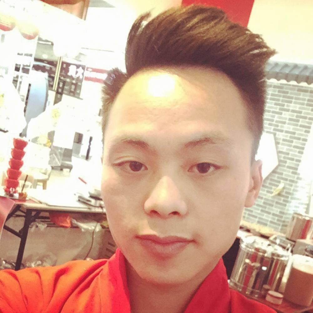 金毛邂逅淡定的照片