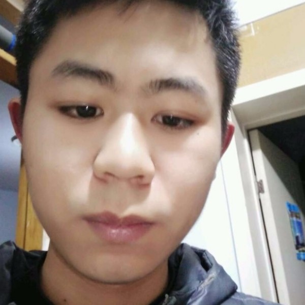超帅回眸如梦的照片