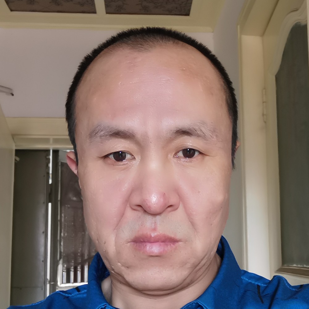 缓慢吃醋小蝴蝶的照片