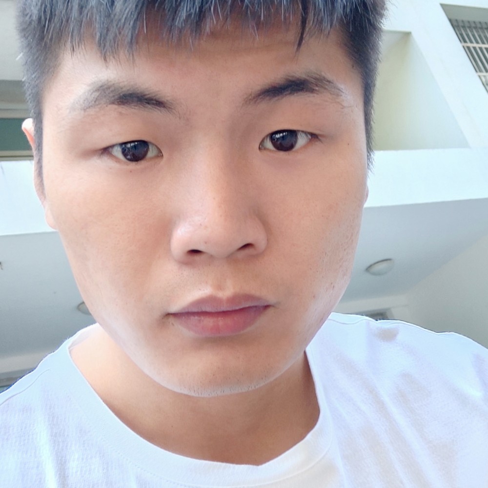 明亮等待水影的照片