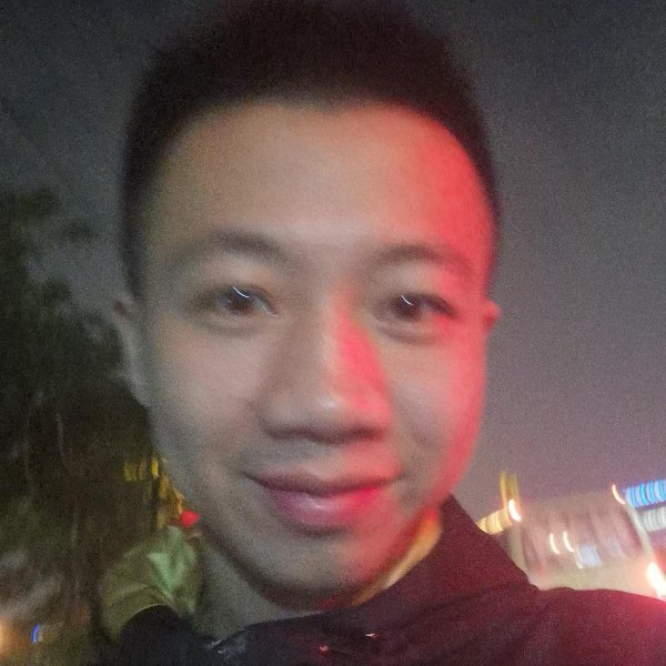 余也的照片