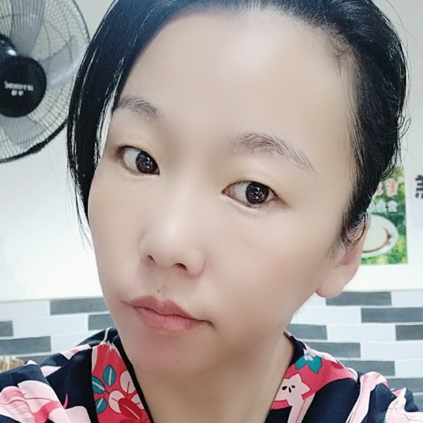 女王潇洒的照片