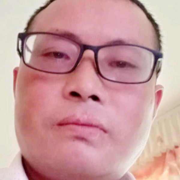 帆布鞋倾心开放的照片