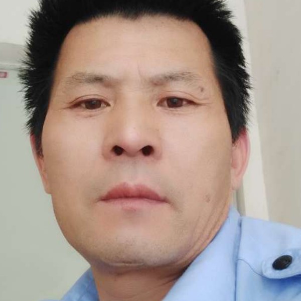 身影深拥潇洒的照片